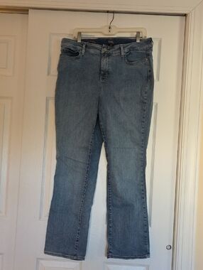 NYDJ Women's Medium Light Blue Straight Leg Jeans